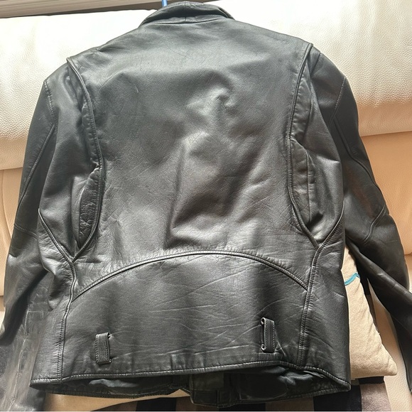 Vintage Leather Jacket - Picture 6 of 8